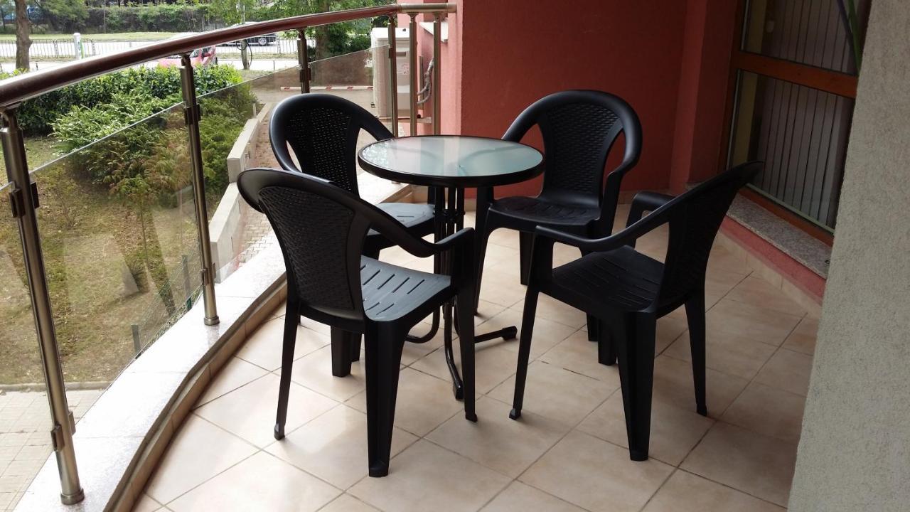 Black Sea Brееze Apartment Varna Esterno foto
